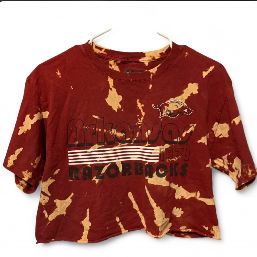 Arkansas Razorback’s cropped tee